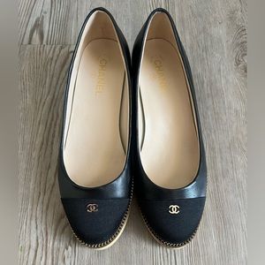 CHANEL Black Wedges size 39